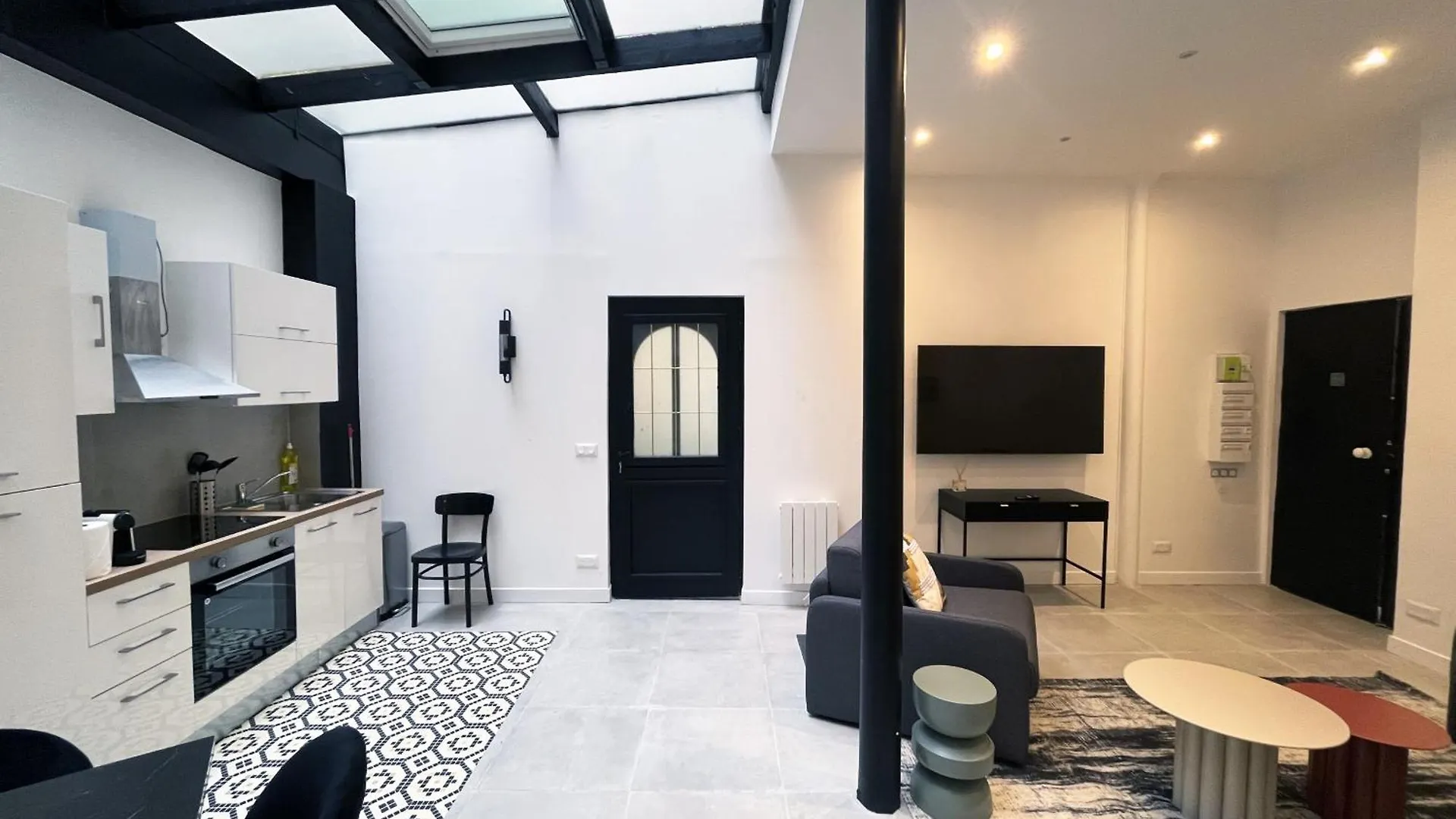 08 Design Flat Republique Διαμέρισμα