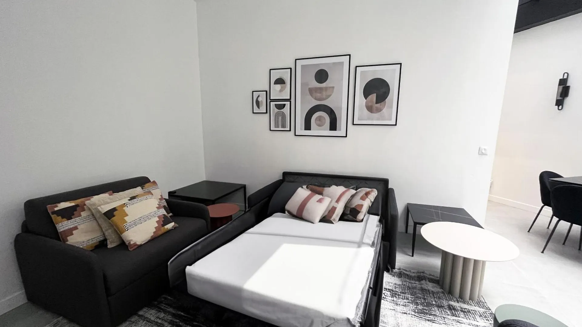 08 Design Flat Republique Διαμέρισμα *