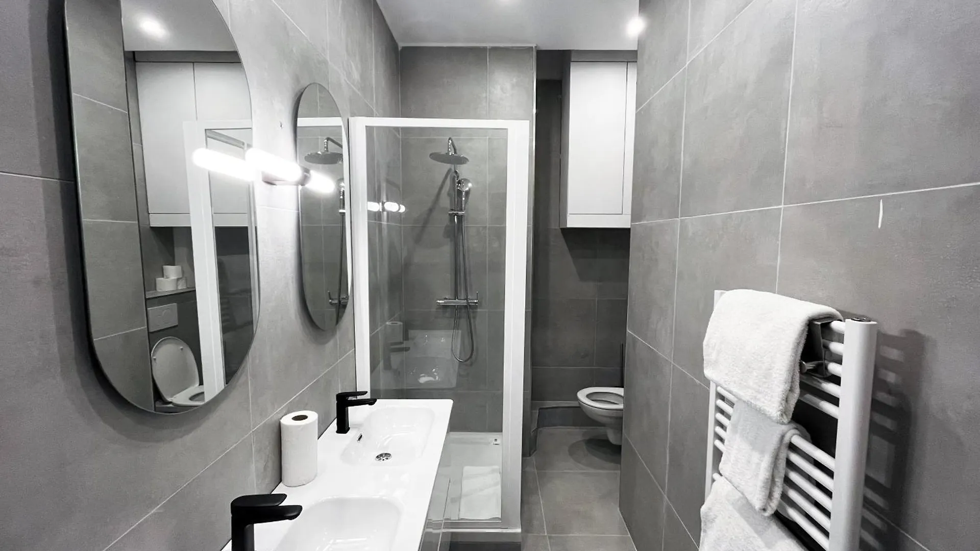 08 Design Flat Republique Παρίσι