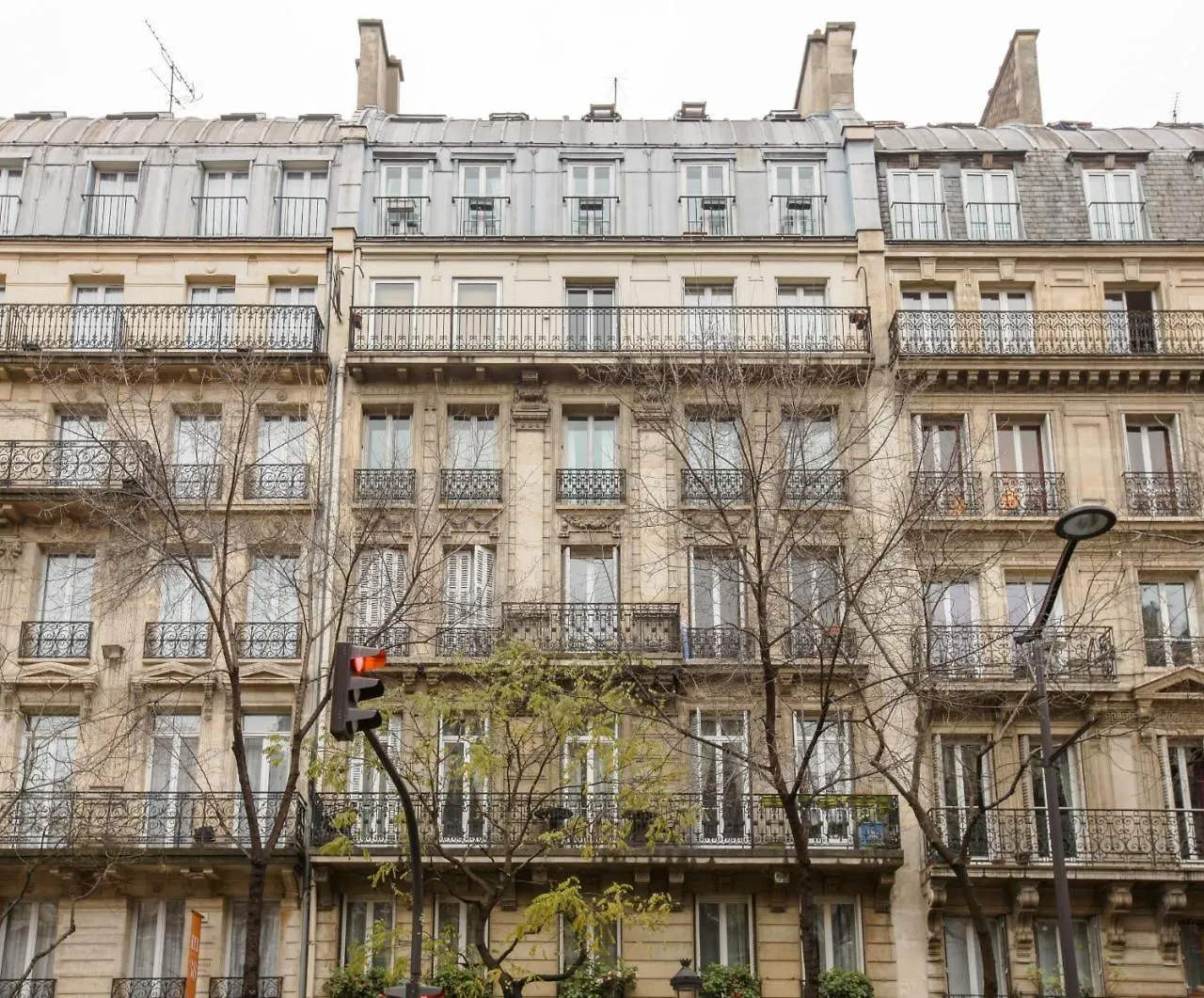 Apartment 08 Design Flat Republique Paris